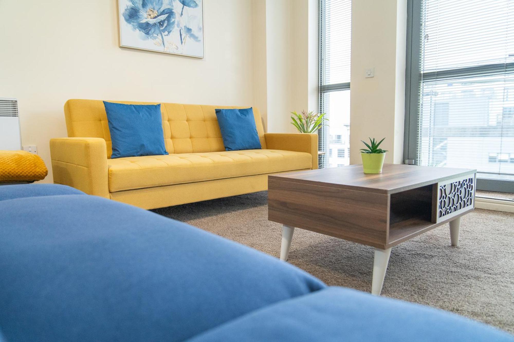 Stay In Our Stylish Flat! & Secure Building & Sleeps Up To 4 Birmingham Esterno foto