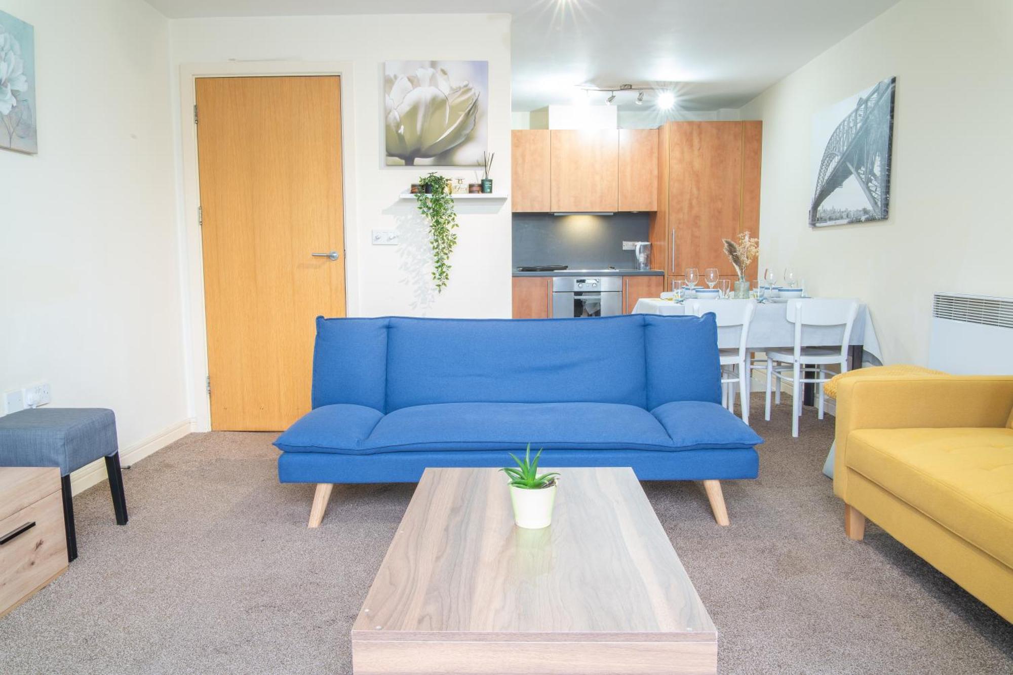 Stay In Our Stylish Flat! & Secure Building & Sleeps Up To 4 Birmingham Esterno foto