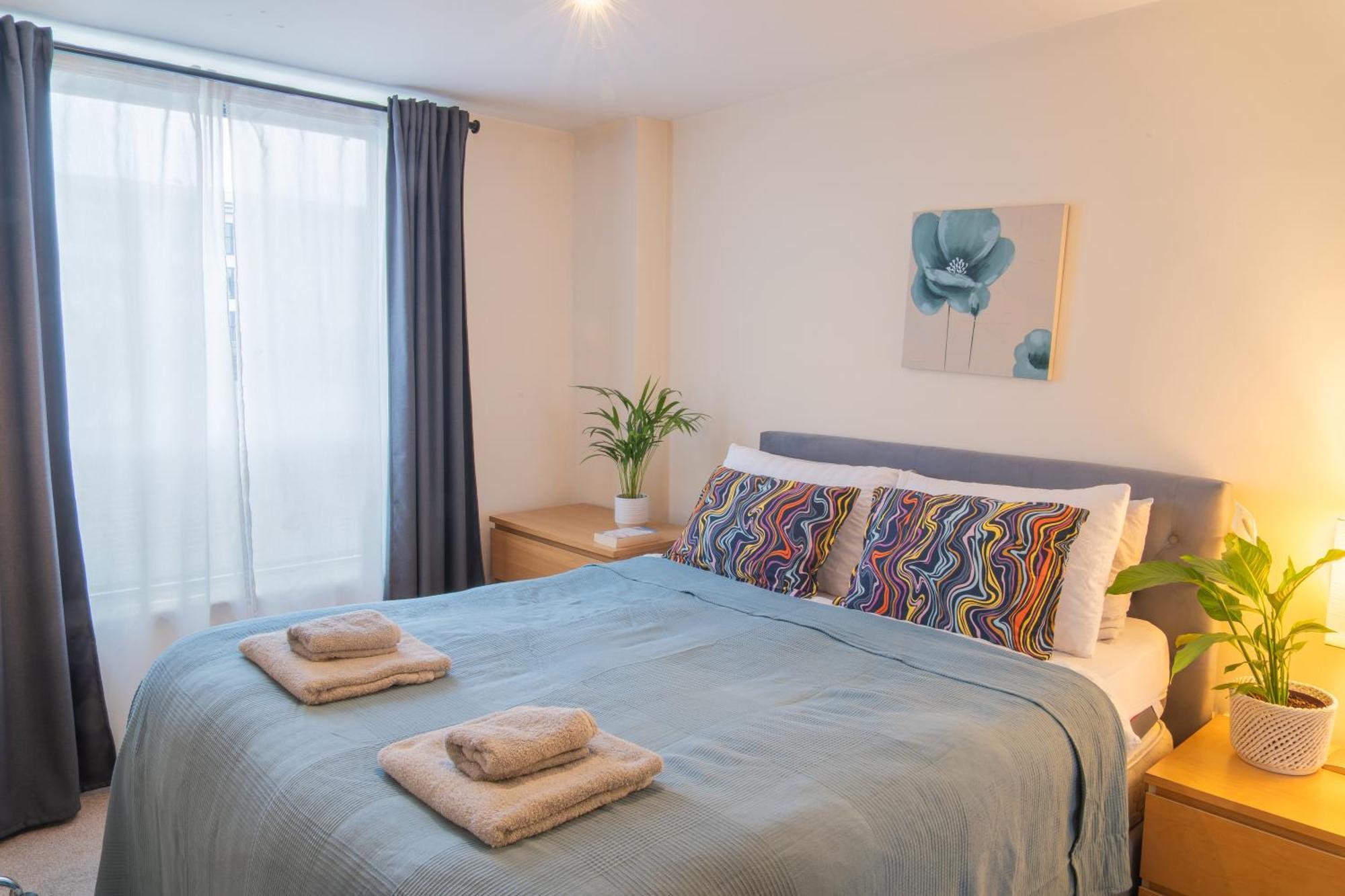 Stay In Our Stylish Flat! & Secure Building & Sleeps Up To 4 Birmingham Esterno foto